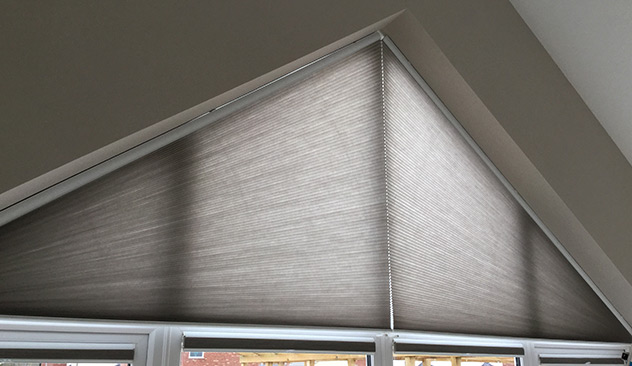 pureaspect Gable blinds for different types of gables - close up apex