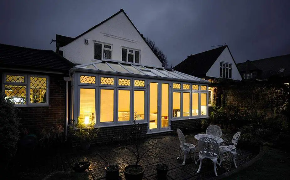 Using Blinds to Increase Privacy