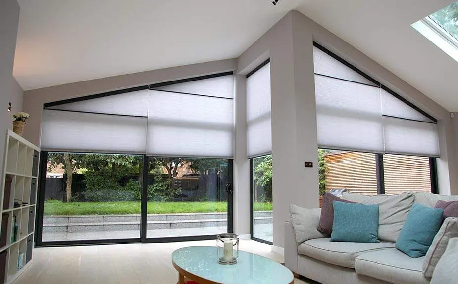 Finding the Right Triangular Window Blinds
