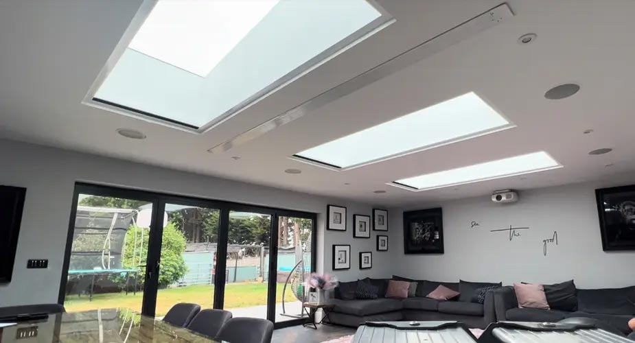 Flatroof skylight roof blind open